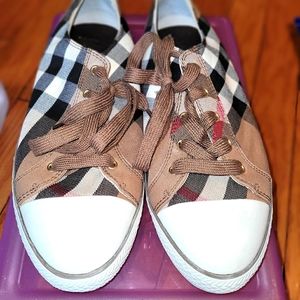 Burberry Sneakers
